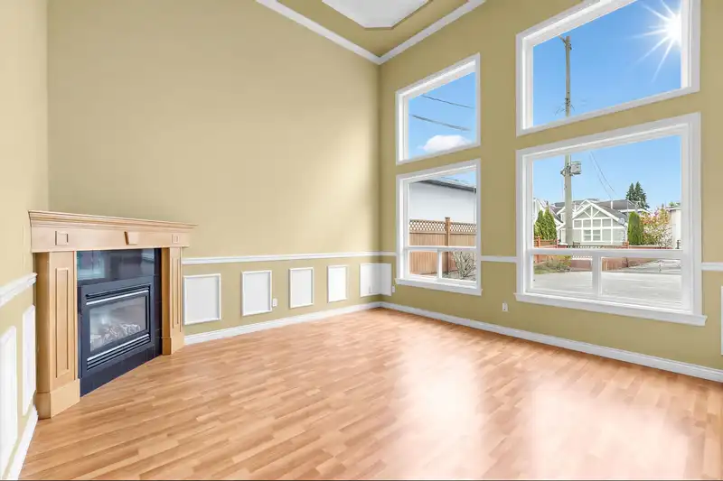 9531 BAKERVIEW DRIVE - photo 4 of 36