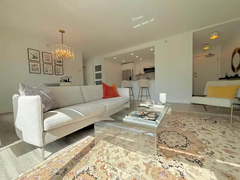 1008 198 AQUARIUS MEWS - photo 1 of 40