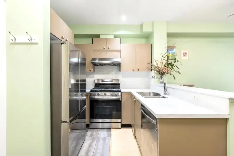 304 6611 ECKERSLEY ROAD - photo 4 of 19