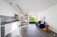 301 3138 RIVERWALK AVENUE - thumbnail 2