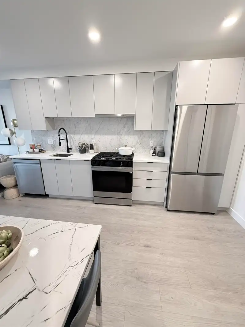 403 13258 105 AVENUE - photo 4 of 24