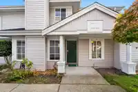 11 3088 AIREY DRIVE - thumbnail 2
