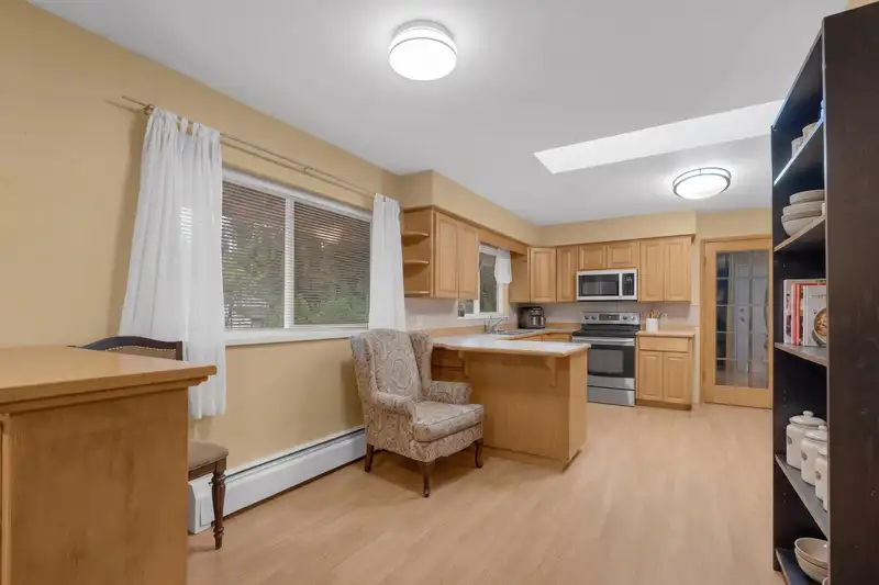 12259 252 STREET - photo 3 of 33