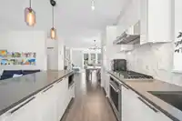 67 5551 ADMIRAL WAY - thumbnail 12