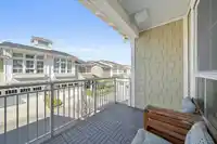 67 5551 ADMIRAL WAY - thumbnail 15