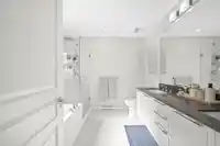 67 5551 ADMIRAL WAY - thumbnail 18