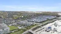 67 5551 ADMIRAL WAY - thumbnail 35