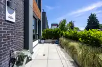404 6085 IRMIN STREET - thumbnail 2