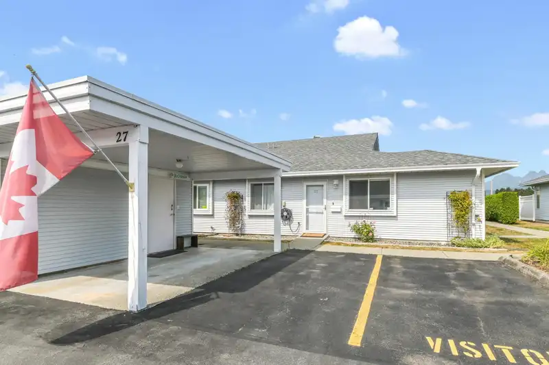 27 23580 DEWDNEY TRUNK ROAD - photo 2 of 35