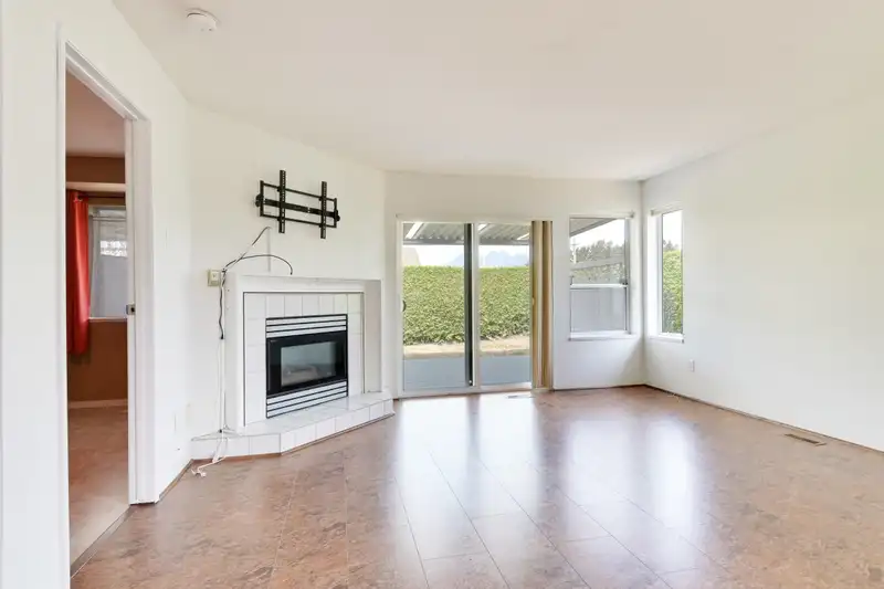 27 23580 DEWDNEY TRUNK ROAD - photo 3 of 35