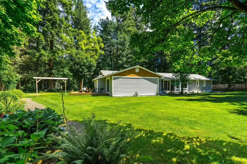 23659 53A AVENUE - photo 4 of 40