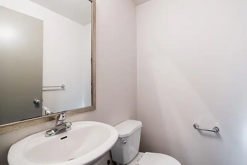 12 8088 SPIRES GATE - photo 3 of 17
