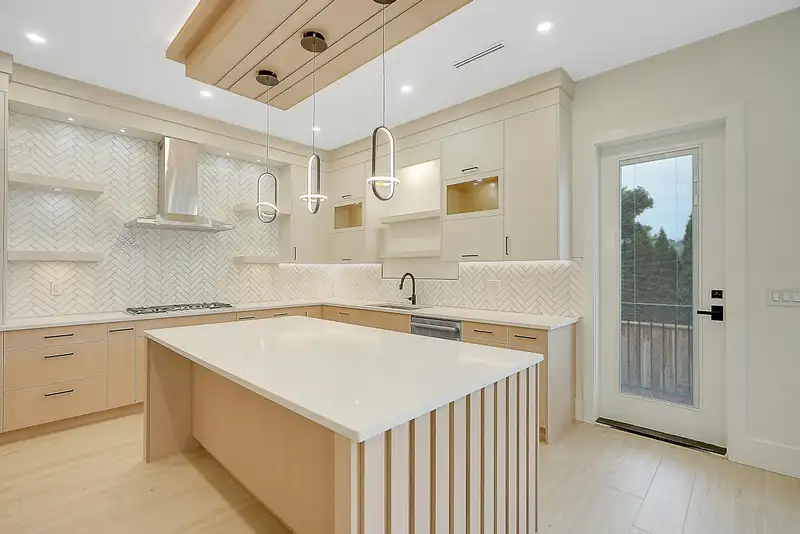 6830 198A STREET - photo 2 of 40
