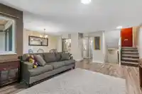 110 1210 FALCON DRIVE - thumbnail 4