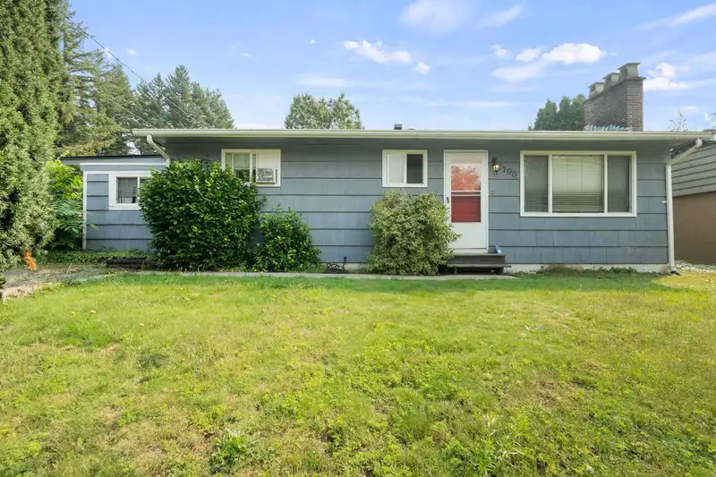 7790 GRAND STREET - photo 1 of 38