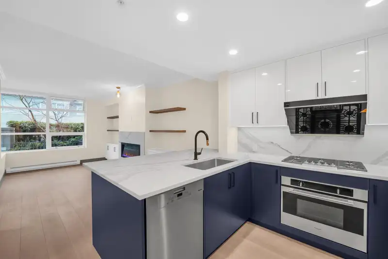 6018 CHANCELLOR MEWS - photo 3 of 38