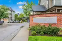 38 8050 204 STREET - thumbnail 2