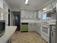 8052 11TH AVENUE - thumbnail 4