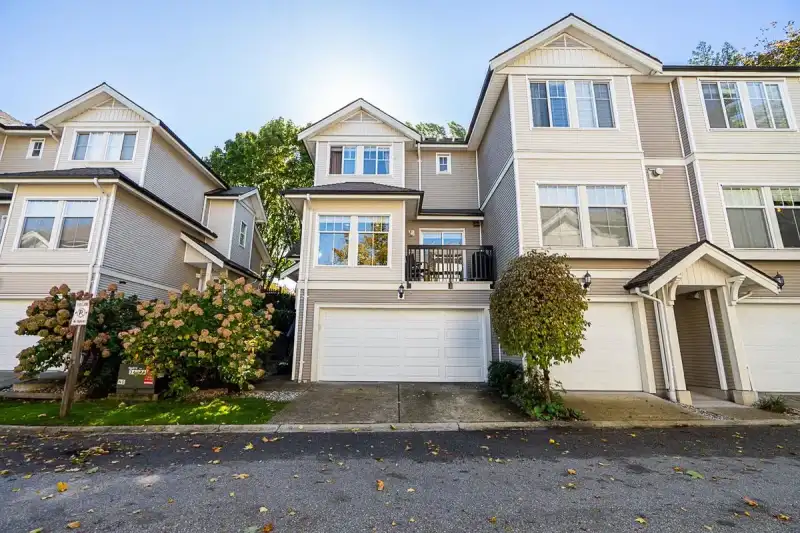 44 21535 88 AVENUE - photo 1 of 37