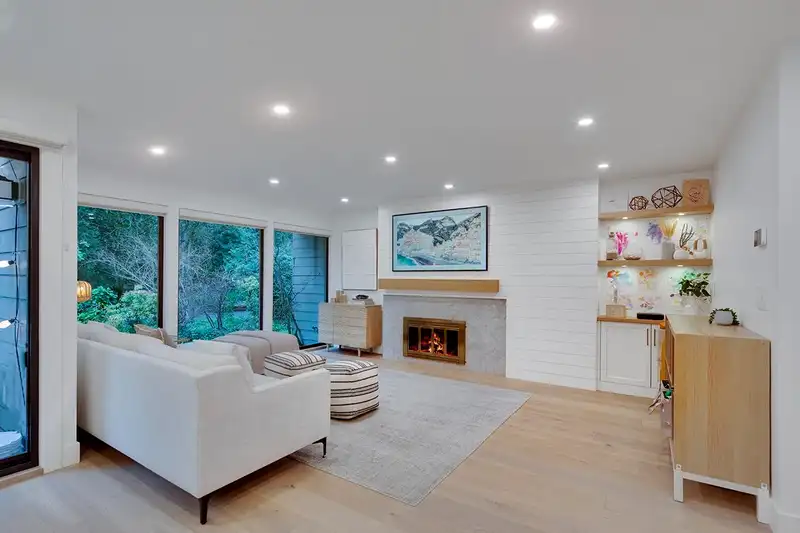 2159 MCMULLEN AVENUE - photo 3 of 40