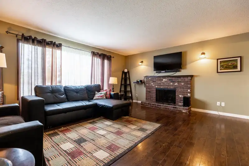 31450 SPRINGHILL PLACE - photo 4 of 37