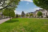 67 20560 66 AVENUE - thumbnail 32