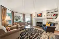 8428 215 STREET - thumbnail 4
