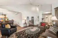 8428 215 STREET - thumbnail 5