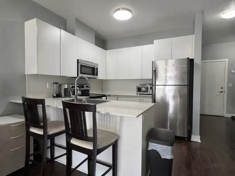 414 20460 DOUGLAS CRESCENT - photo 2 of 16