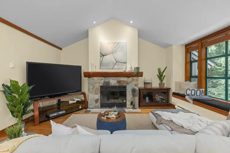 43D 4652 BLACKCOMB WAY - photo 3 of 36