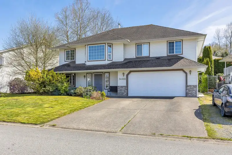 34868 MILLAR CRESCENT - photo 2 of 40