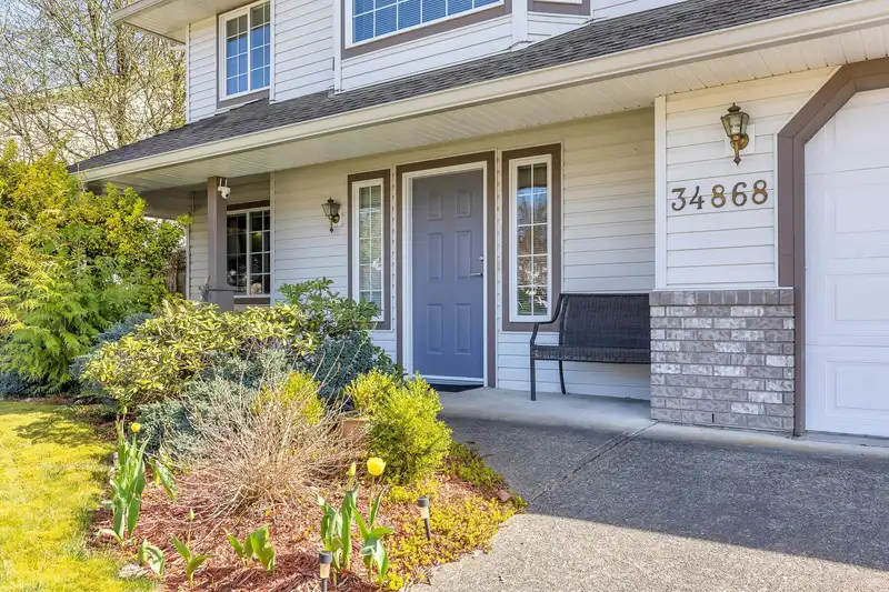 34868 MILLAR CRESCENT - photo 3 of 40