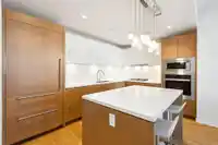 204 788 ARTHUR ERICKSON PLACE - thumbnail 7