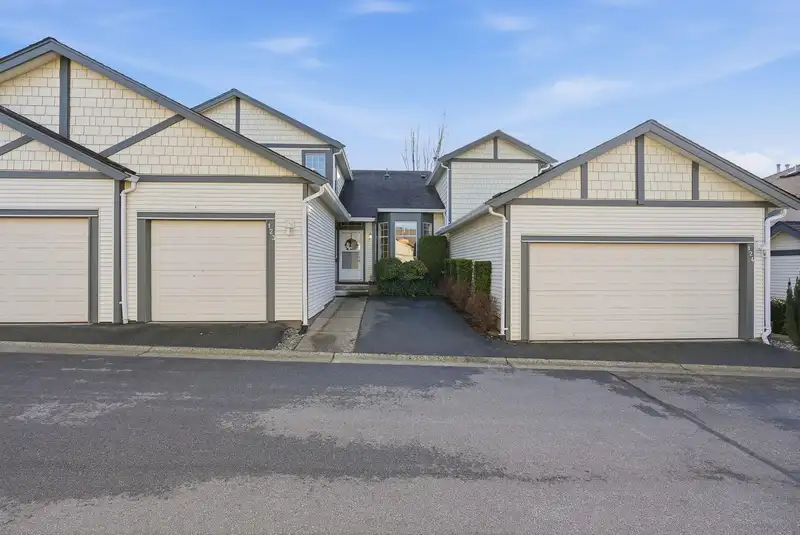123 9012 WALNUT GROVE DRIVE - photo 1 of 40