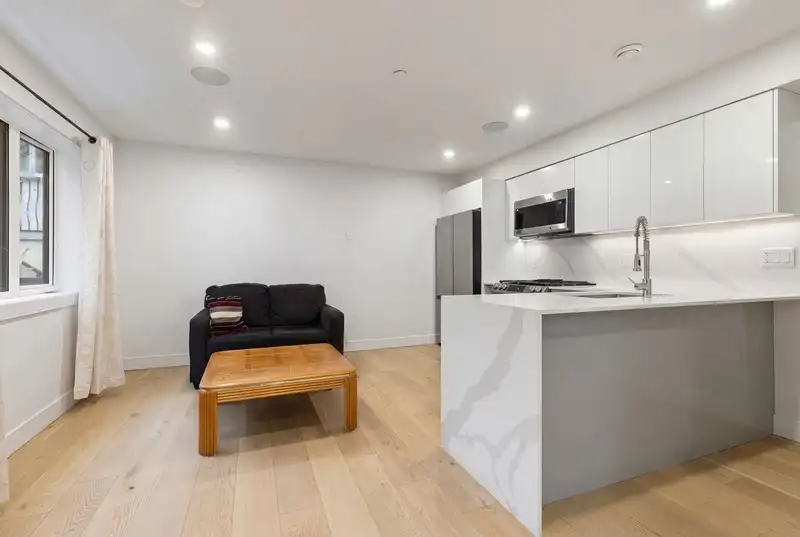 2885 E GEORGIA STREET - photo 2 of 16