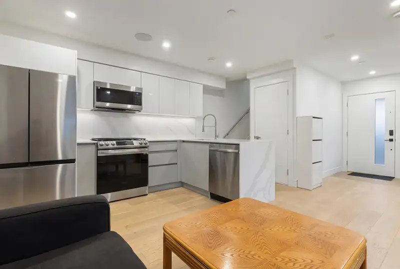 2885 E GEORGIA STREET - photo 4 of 16