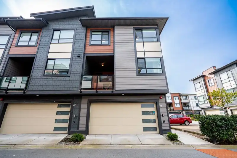 58 20150 81 AVENUE - photo 1 of 33