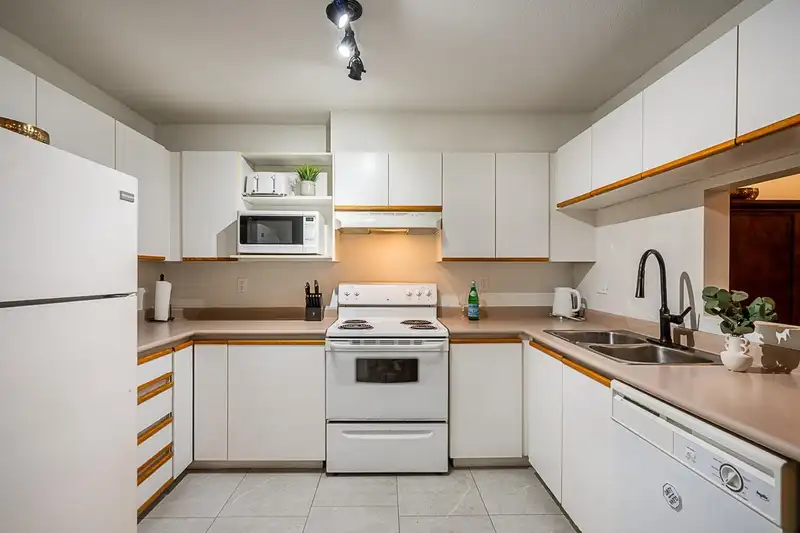 107 27358 32 AVENUE - photo 3 of 21