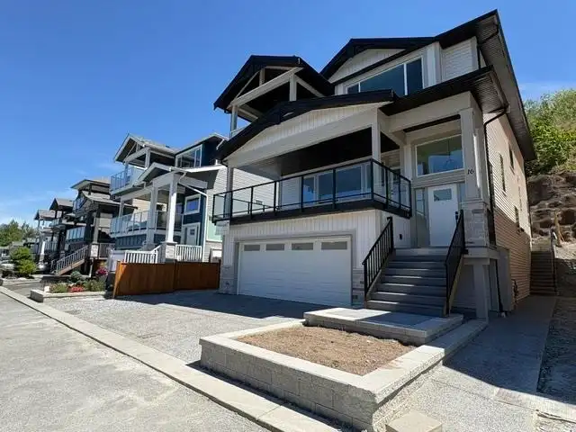 16 24850 106 AVENUE - photo 2 of 37