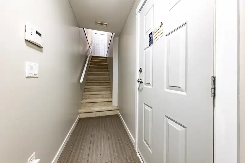 78 14356 63A AVENUE - photo 3 of 30