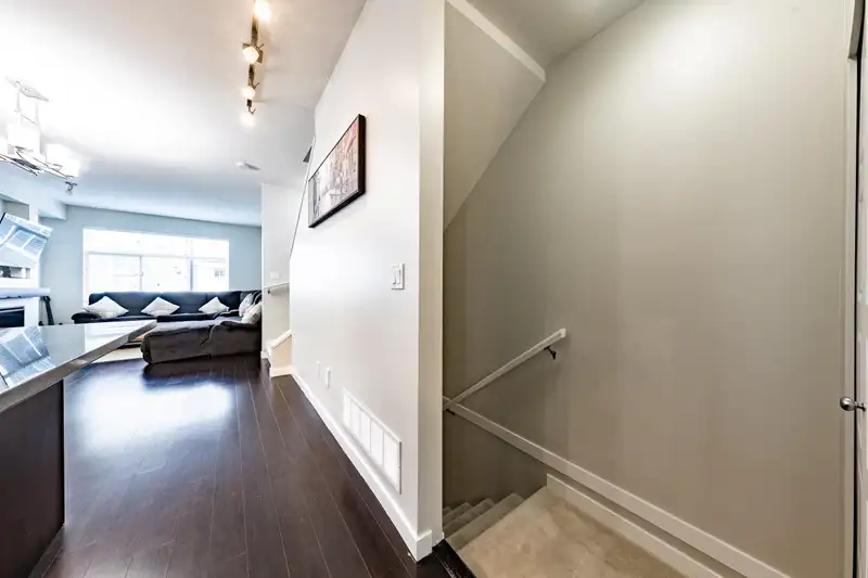 78 14356 63A AVENUE - photo 4 of 30
