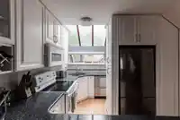 7 2485 CORNWALL AVENUE - thumbnail 5