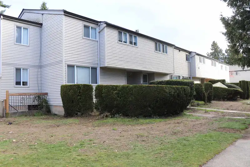 39 3421 E 49TH AVENUE - photo 1 of 21