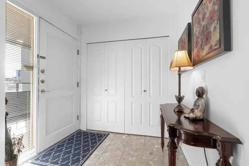 221 12873 RAILWAY AVENUE - photo 2 of 31