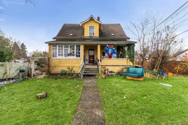 9665 WILLIAMS STREET - photo 1 of 40