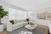 222 578 W 24 AVENUE - thumbnail 1