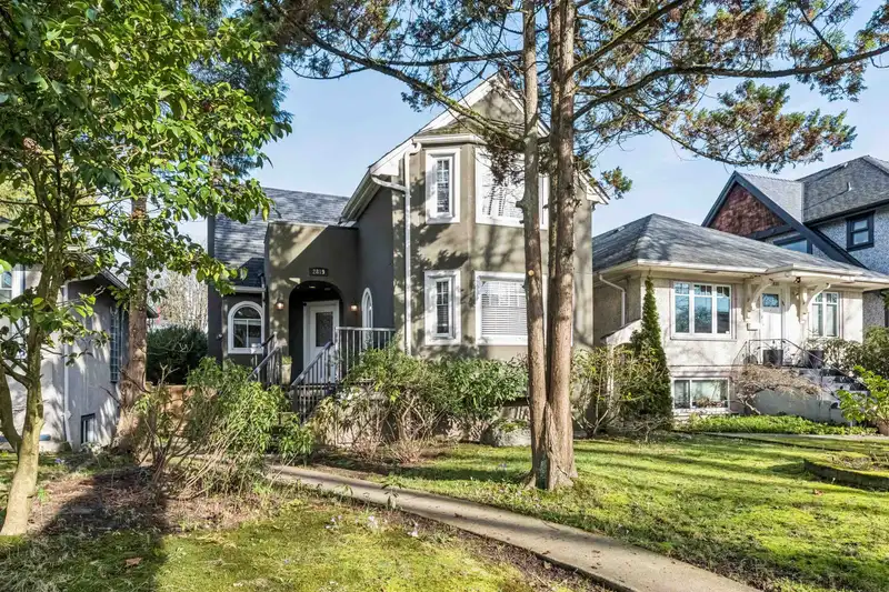 2819 W 13TH AVENUE - photo 1 of 29
