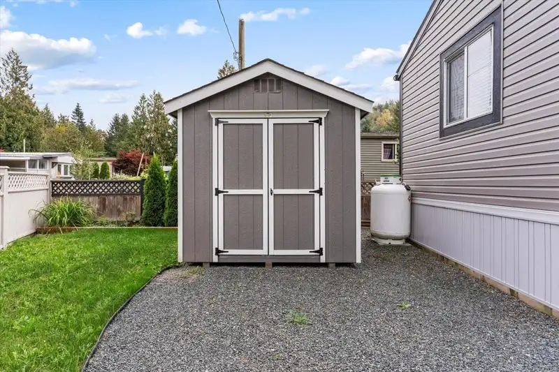 65 3942 COLUMBIA VALLEY ROAD - photo 4 of 25