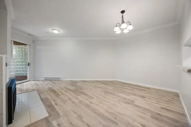 117 20259 MICHAUD CRESCENT - photo 4 of 31