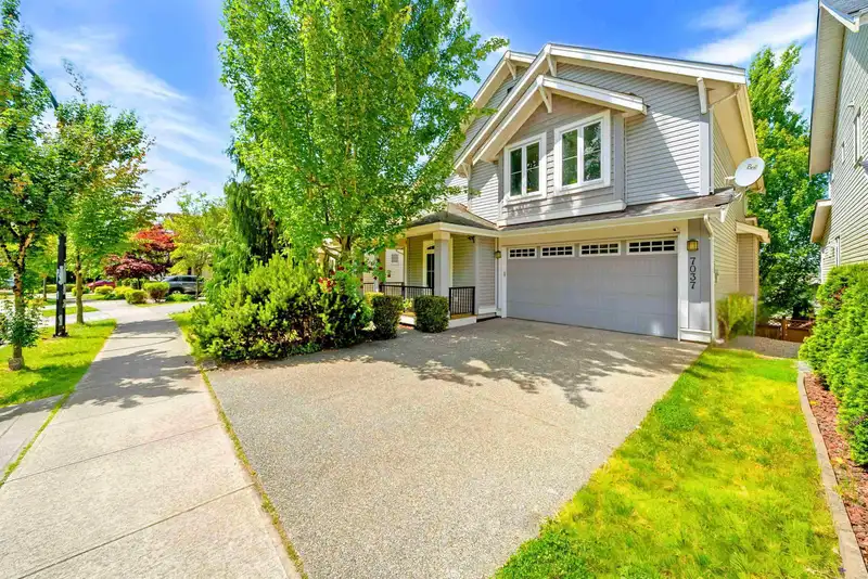 7037 178 STREET - photo 3 of 40